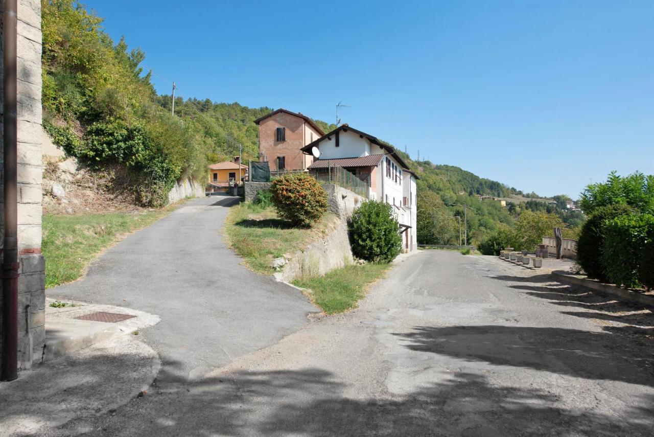 Orizzonte Calmo Lägenhet Borghetto Di Borbera Exteriör bild