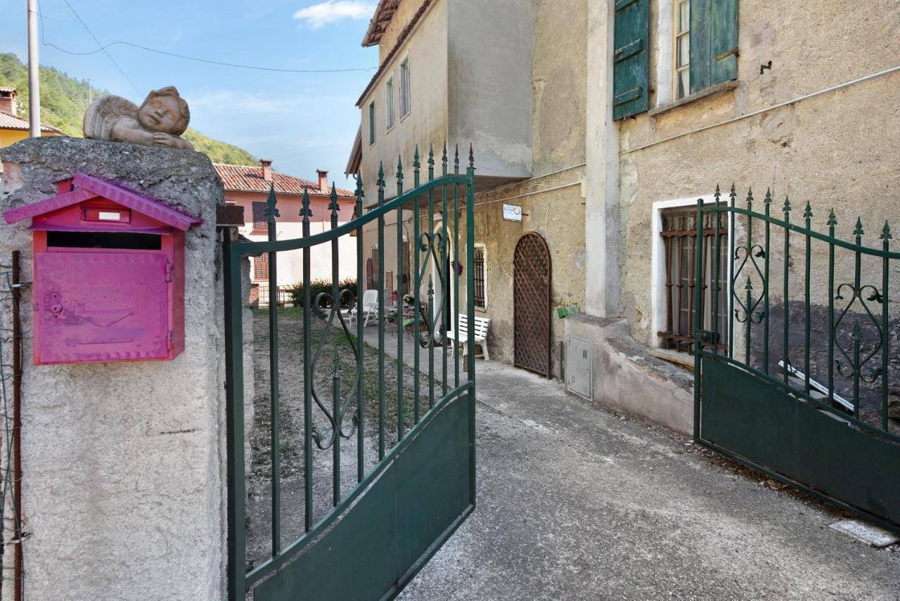 Orizzonte Calmo Lägenhet Borghetto Di Borbera Exteriör bild